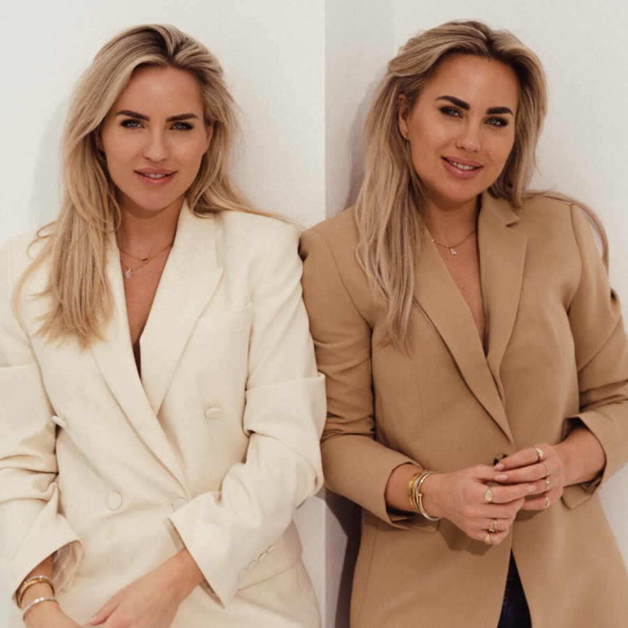 Anne en Esther Vedder